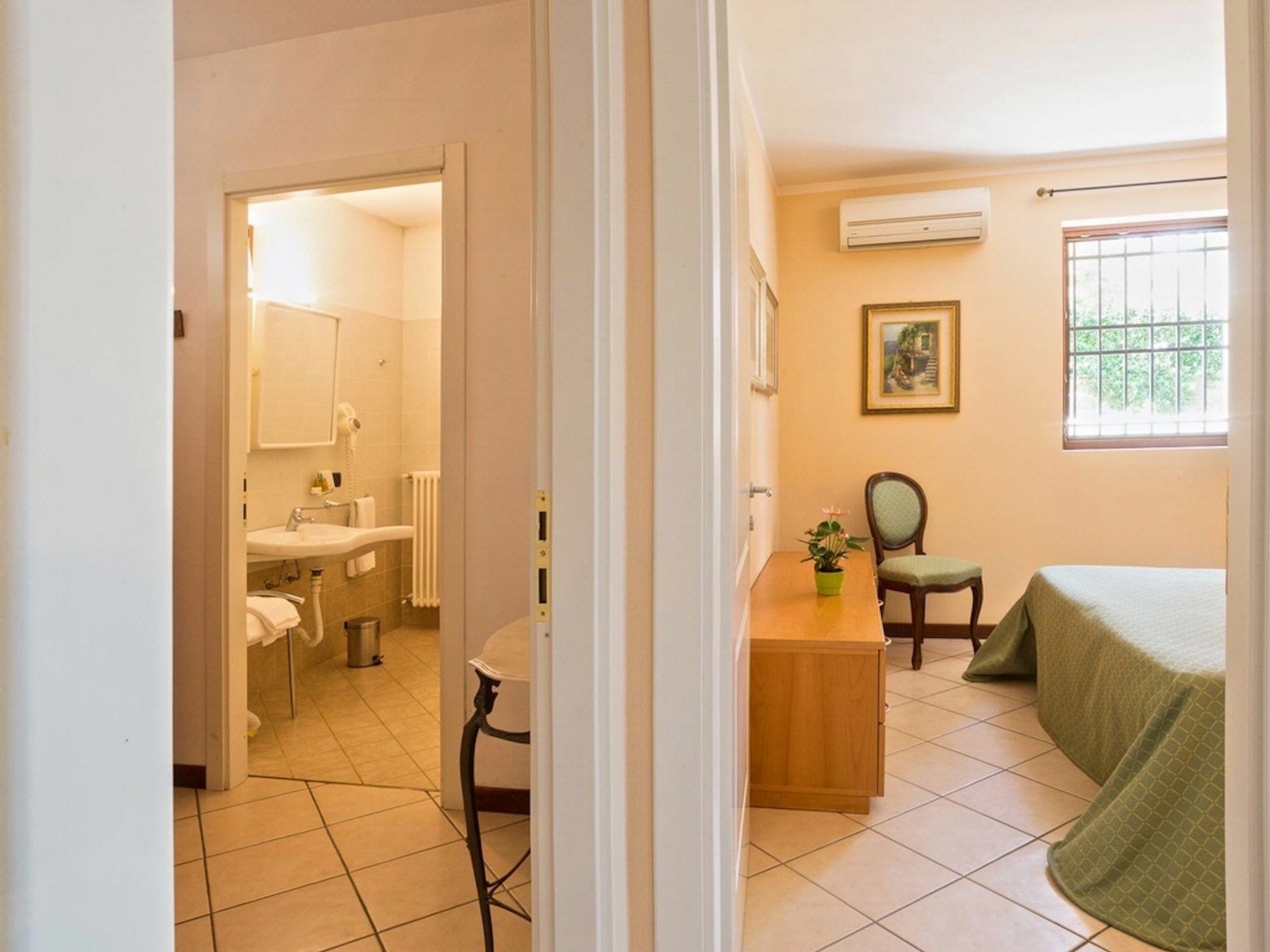 Mainard Apartahotel Verona